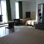 Lux 3*