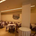 Lux Hotel 3*