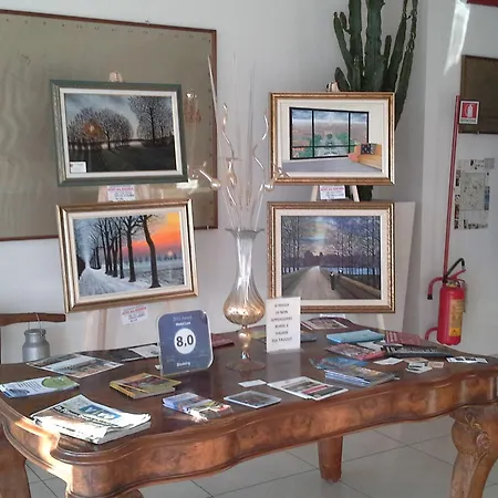 Lux 酒店 摩德纳